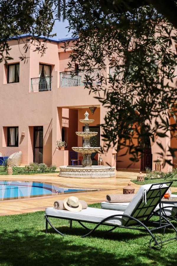 Tiguemine Sarah Hotel Douar Akkara Exterior foto