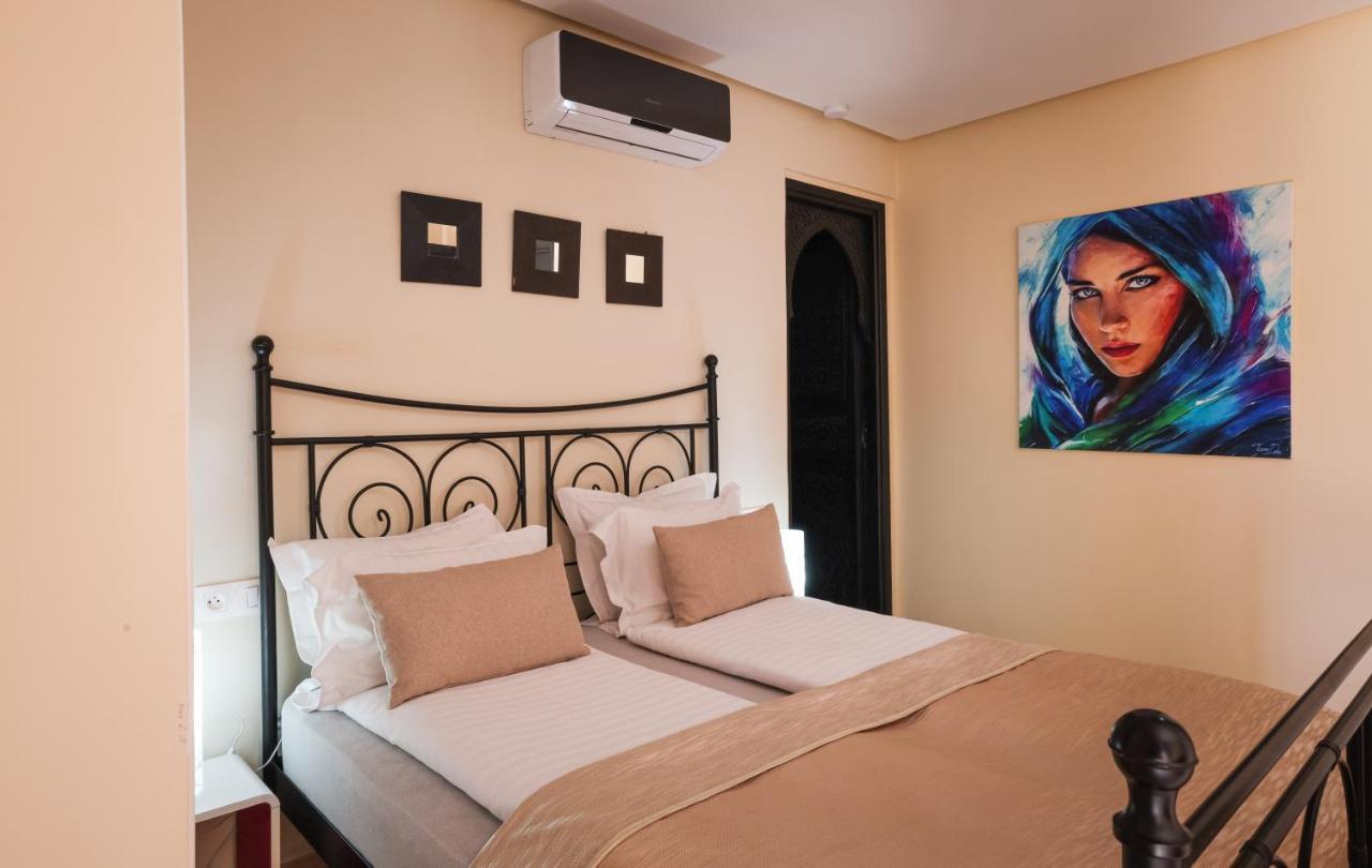 Tiguemine Sarah Hotel Douar Akkara Exterior foto