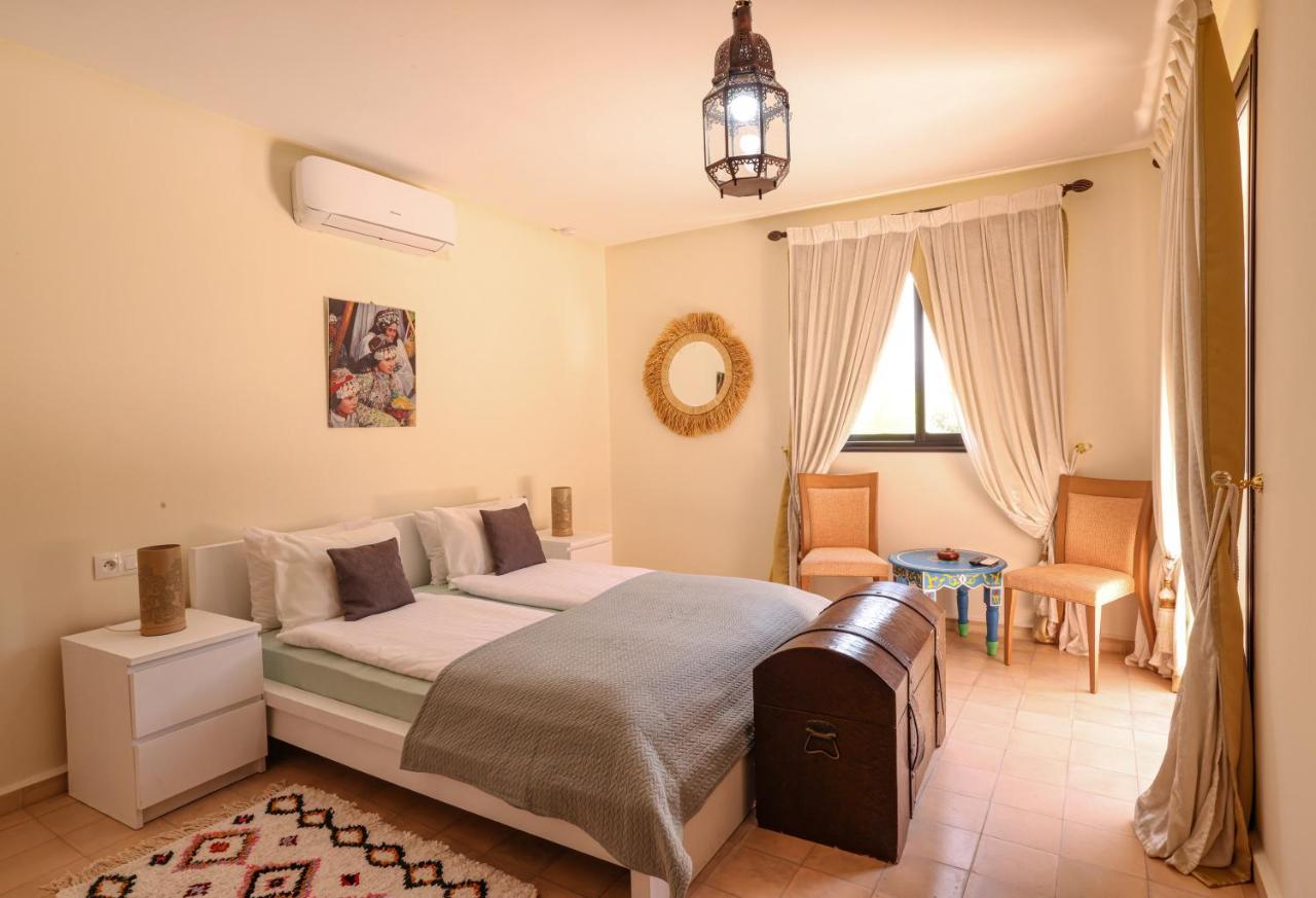 Tiguemine Sarah Hotel Douar Akkara Exterior foto