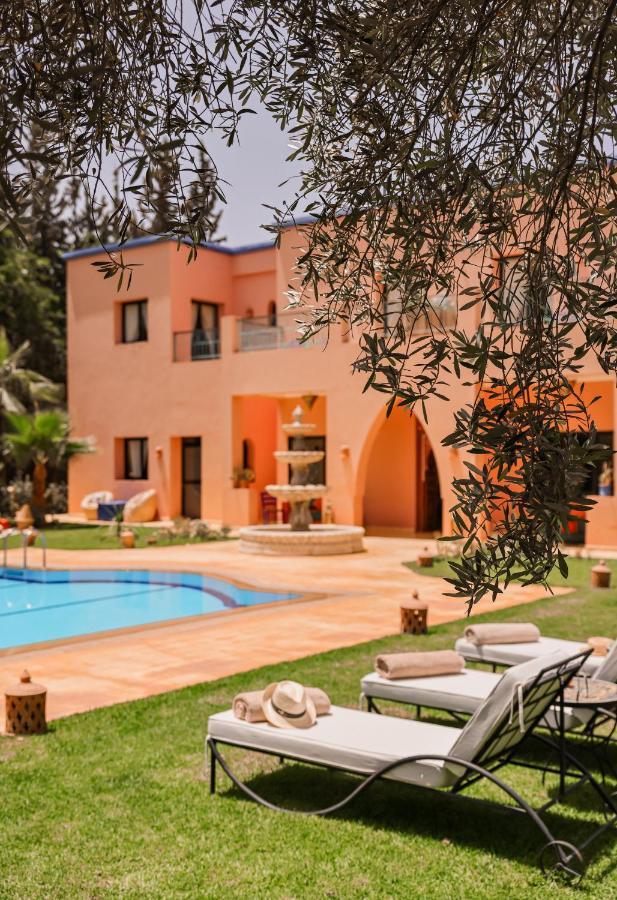 Tiguemine Sarah Hotel Douar Akkara Exterior foto